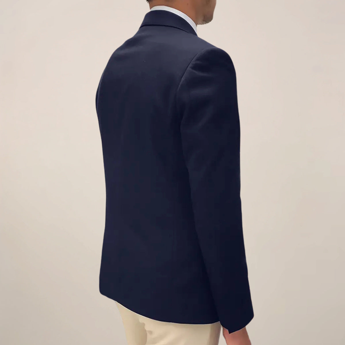 Aldor | Dunkelblauer Blazer Goldknöpfe – Produktfoto