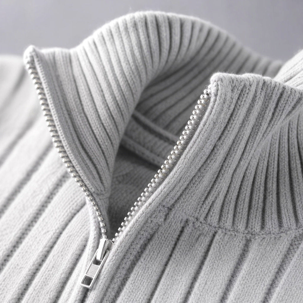 Brusor | Strickpullover Reißverschluss Stehkragen Hellgrau – Stoff- und Detailaufnahme