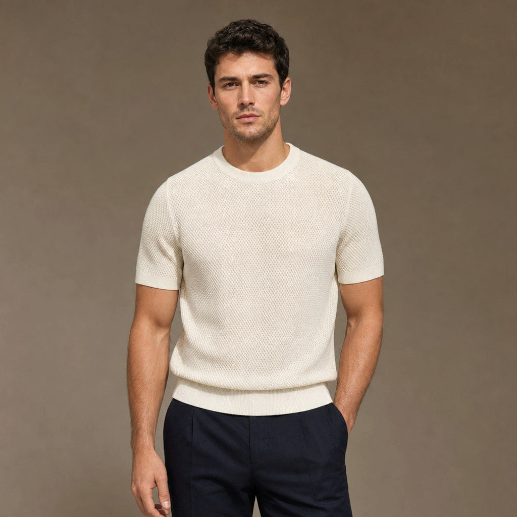 Kieran | Strickshirt Rundhals Strukturgestrick in Beige – Premium Editorial