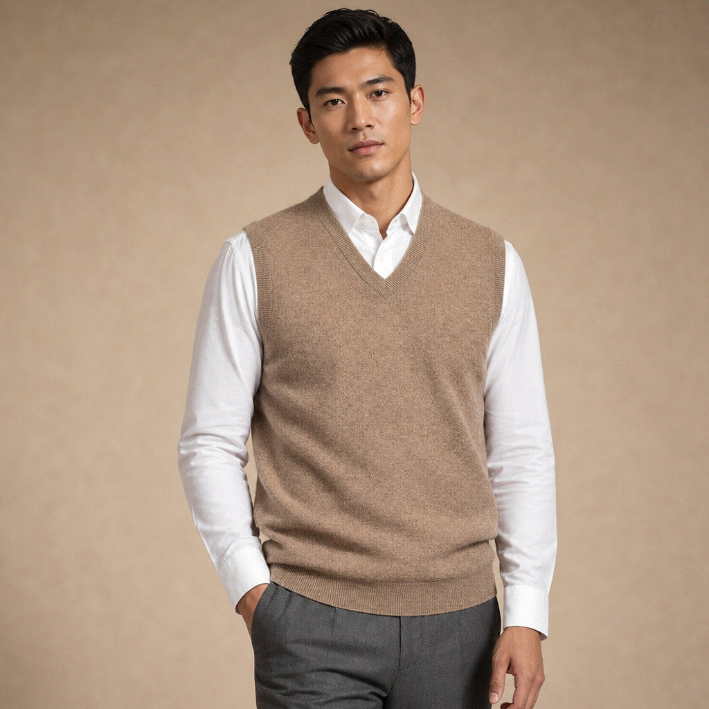 Chenton | Strickweste V-Ausschnitt Camel – Produktfoto
