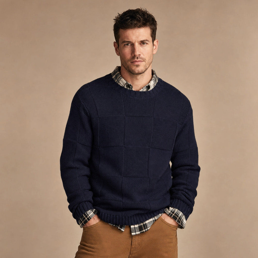 Joost | Strickpullover über Hemd in Navy – Premium Editorial