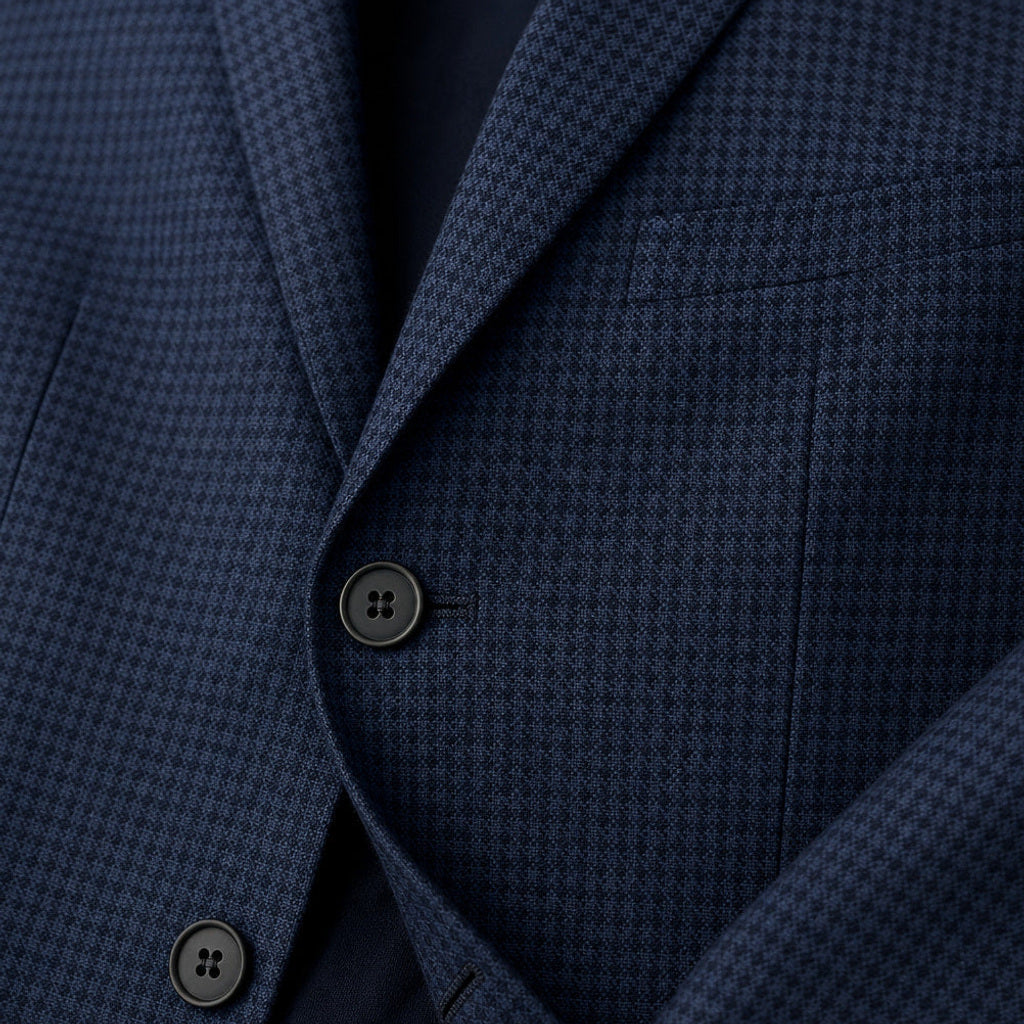 Liutbert | Dunkelblauer Blazer Slim Fit – Stoff- und Detailaufnahme