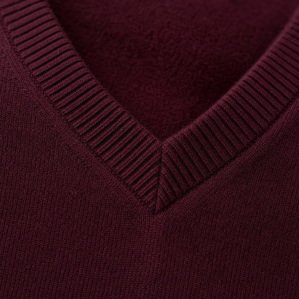 Norwin | Feinstrickpullover V-Ausschnitt Slim Fit – Stoff- und Detailaufnahme