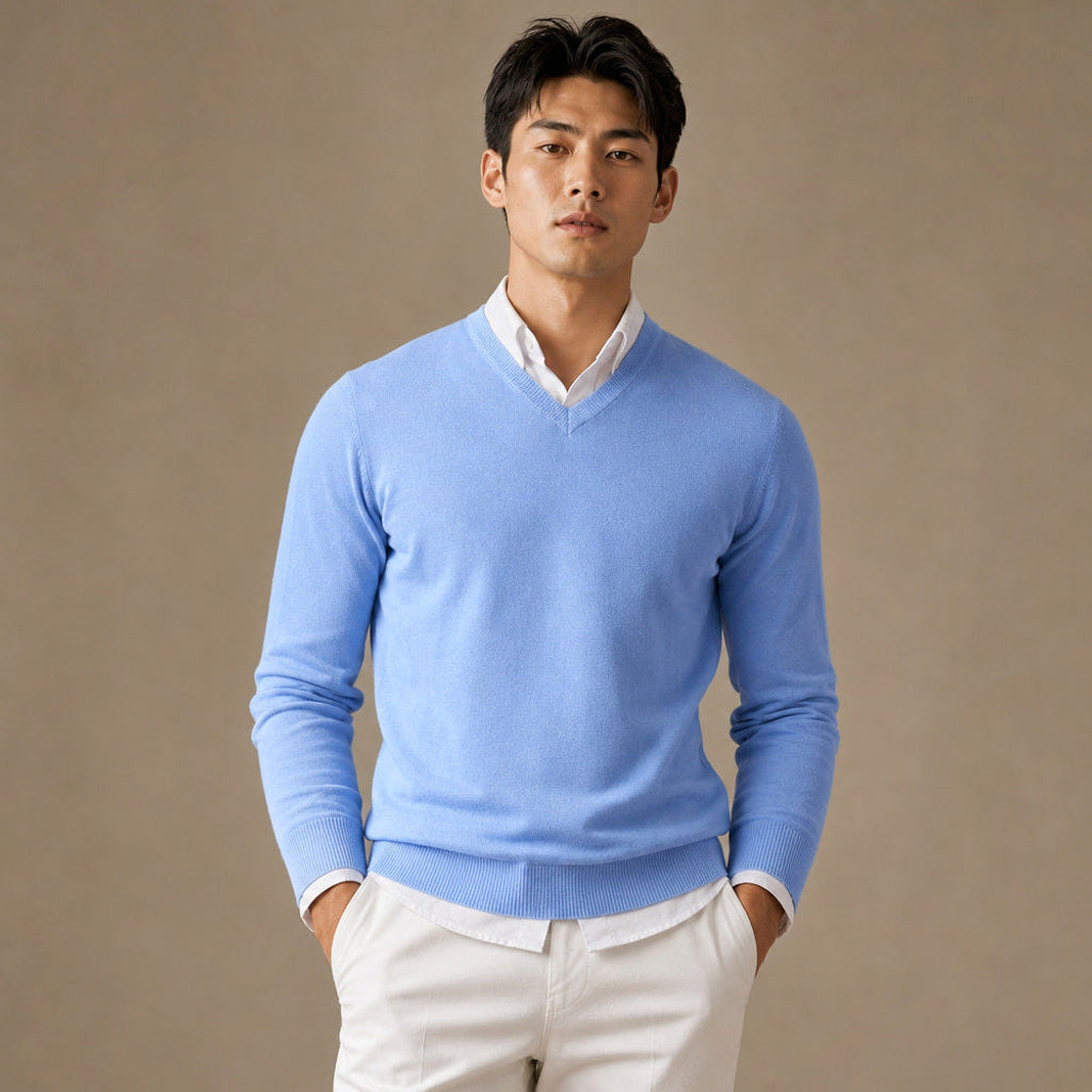 Norwin | Feinstrickpullover V-Ausschnitt Slim Fit in Hellblau – Premium Editorial