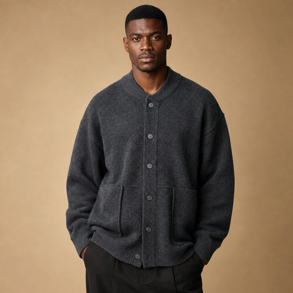 Oswald | Strickjacke Knopfleiste Wollstrick – Premium Editorial
