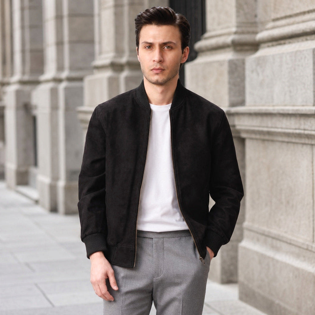 Sascha | Lederjacke Wildleder Rippbündchen Schwarz – Gestyltes Editorial-Foto