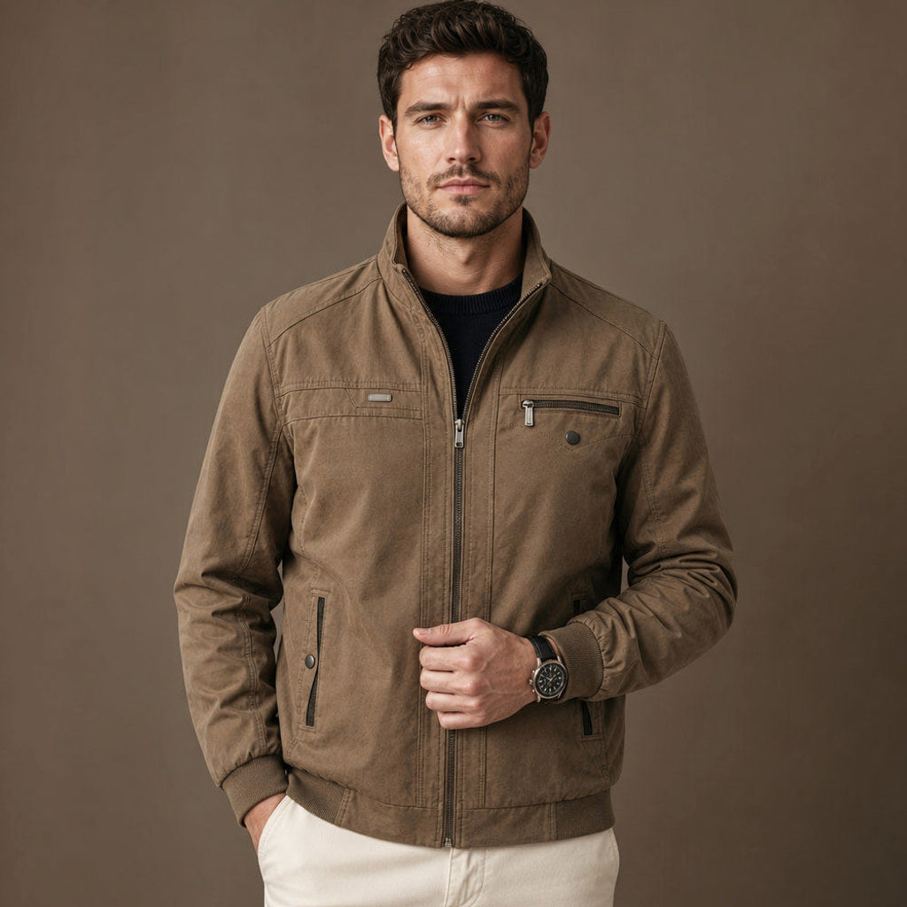 Thoralf | Steppjacke Stehkragen in Braun – Premium Editorial