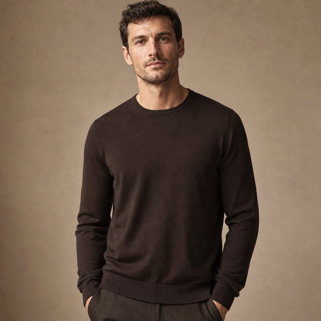 Xaver | Feinstrick-Pullover Rundhals Dunkelbraun – Produktfoto