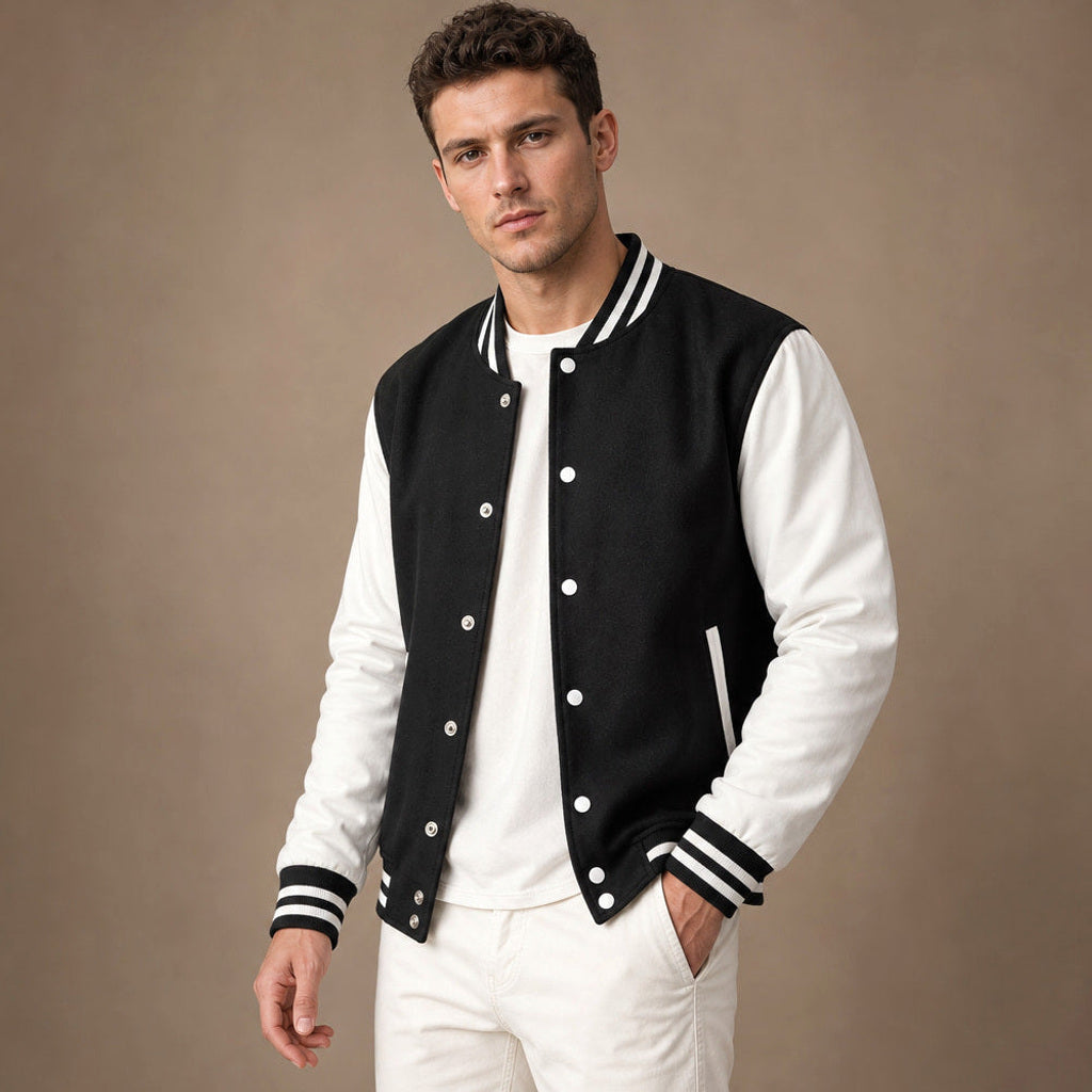 Yannik | College-Jacke Lederärmel Schwarz Schwarz – Seitenansicht