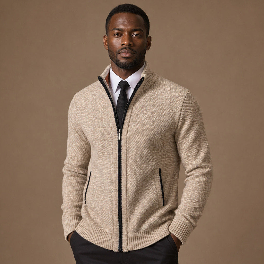 Beige Strickjacke mit Zopfmuster und Reißverschluss
